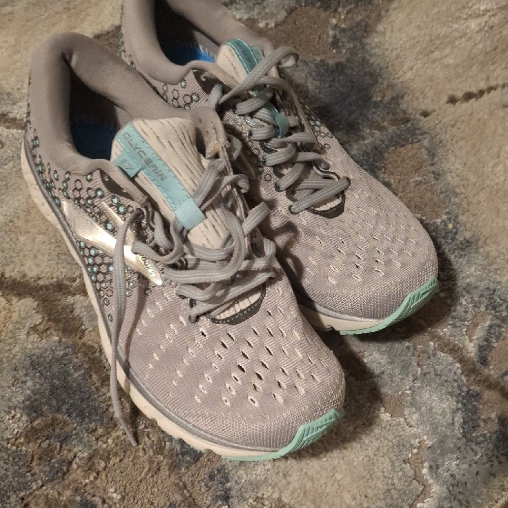 Brooks Women's Athletic Shoes - Gray and Teal